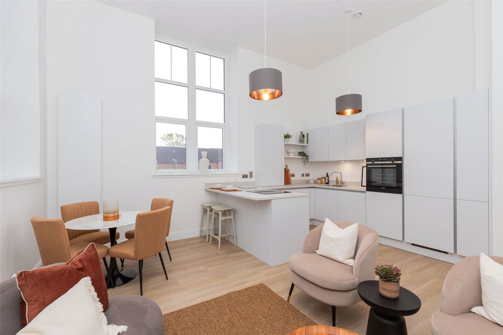 Property photo 2 of 20 Picture No. 34