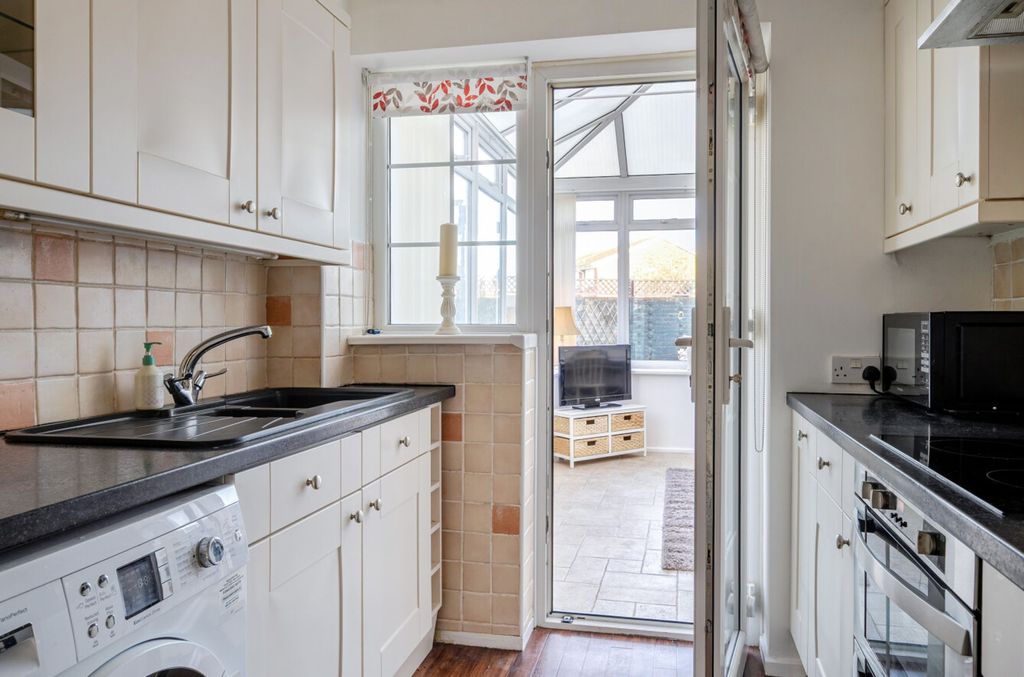 Property photo 3 of 16