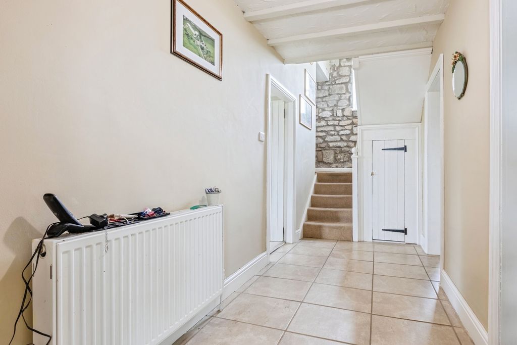 Property photo 2 of 35 Hall