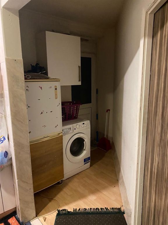 Property photo 3 of 11 4.Jpg