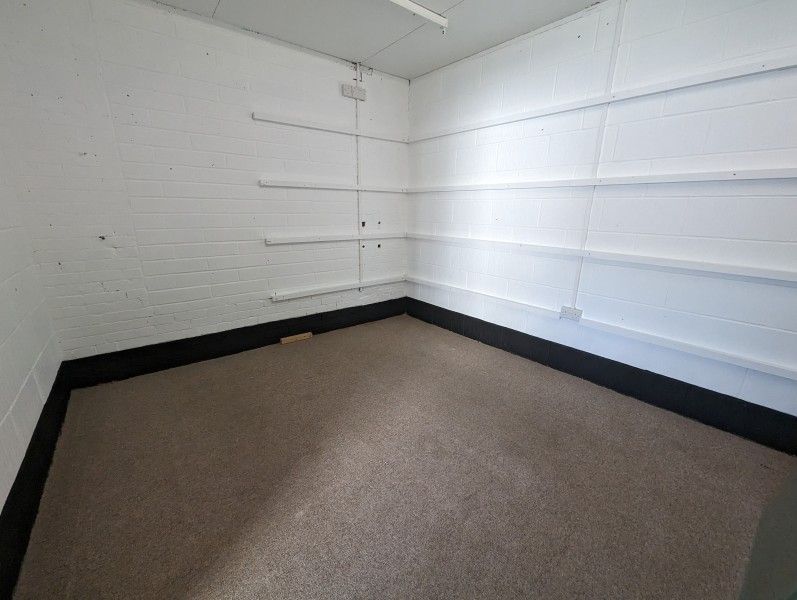 Property photo 3 of 4