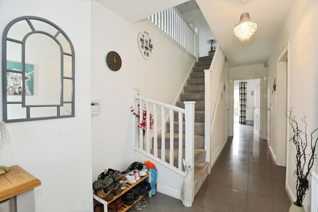 Property photo 2 of 23 Pbox-Img.Jpg