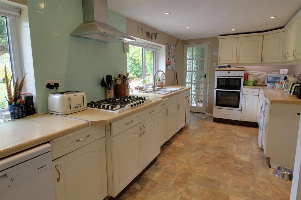 Property photo 3 of 37 Img_5428 - Copy-Img_5430 - Copy.Jpg