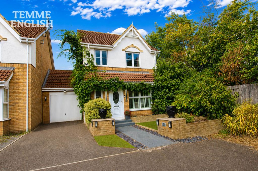 Property photo 1 of 24