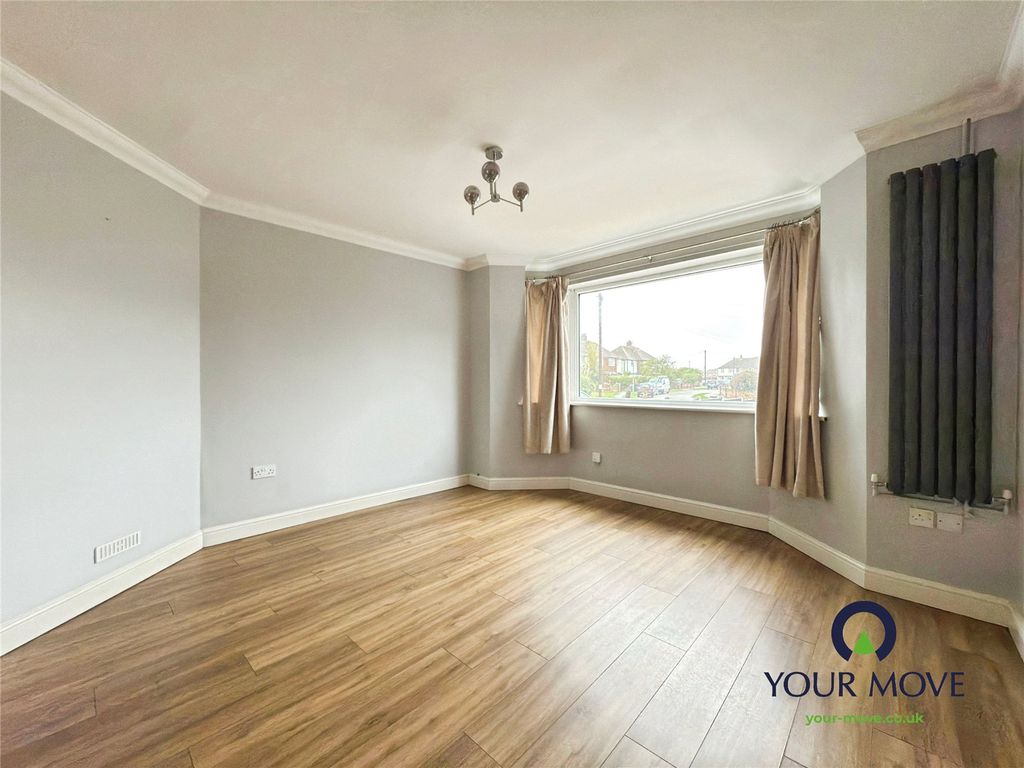 Property photo 2 of 14 Lounge