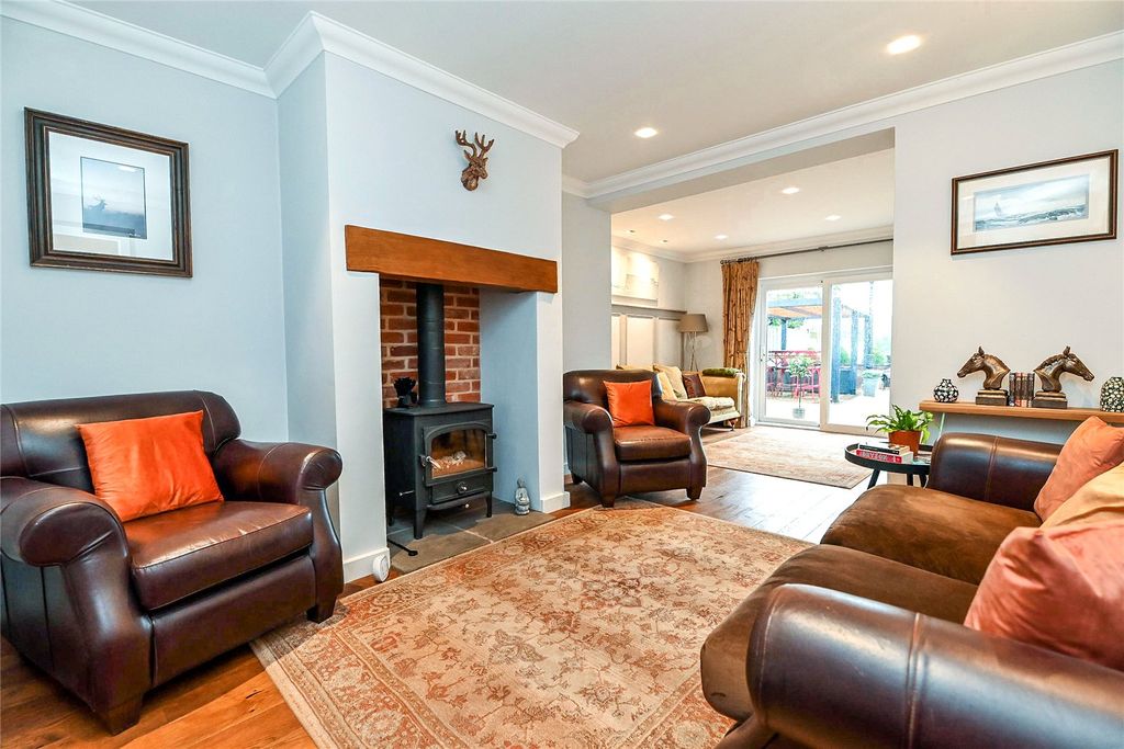 Property photo 3 of 19 Picture No. 04