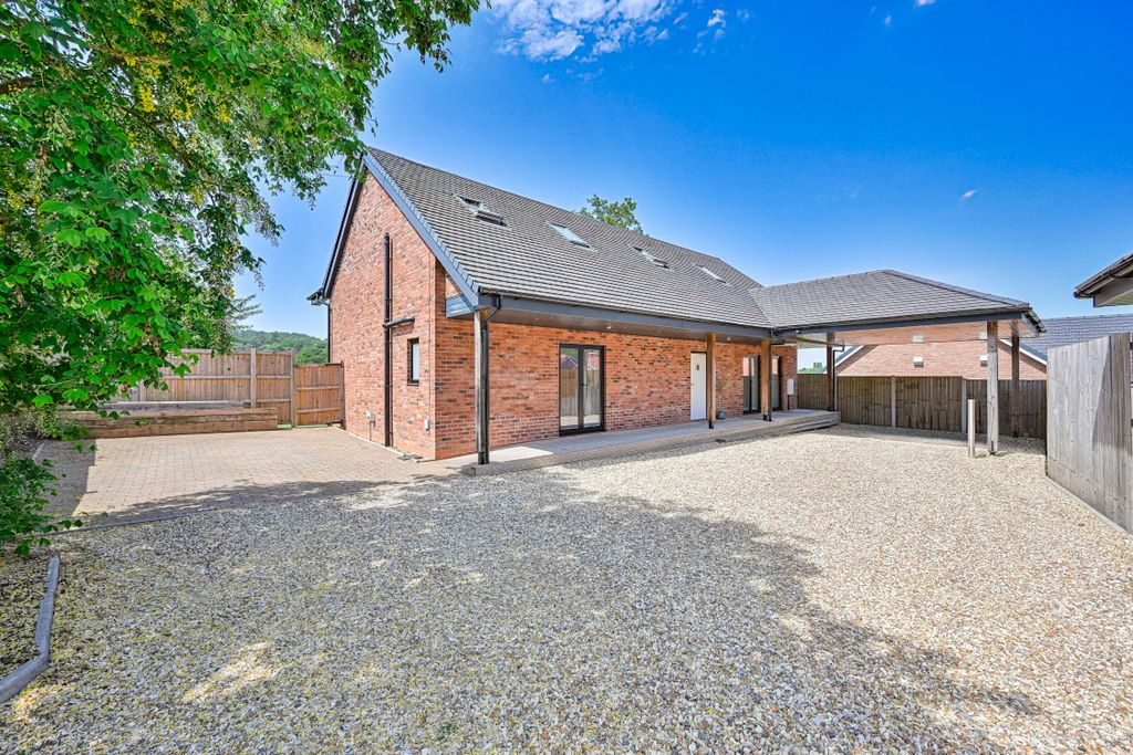Property photo 3 of 44 Gcg-23