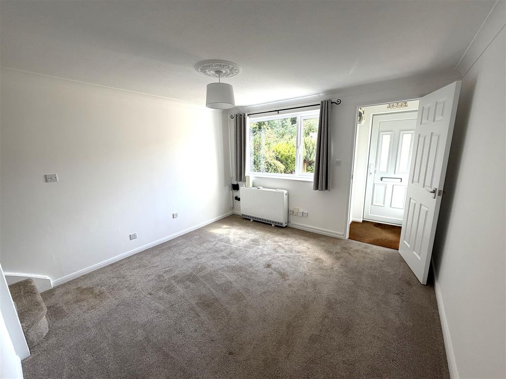 Property photo 2 of 8 li2.Jpg