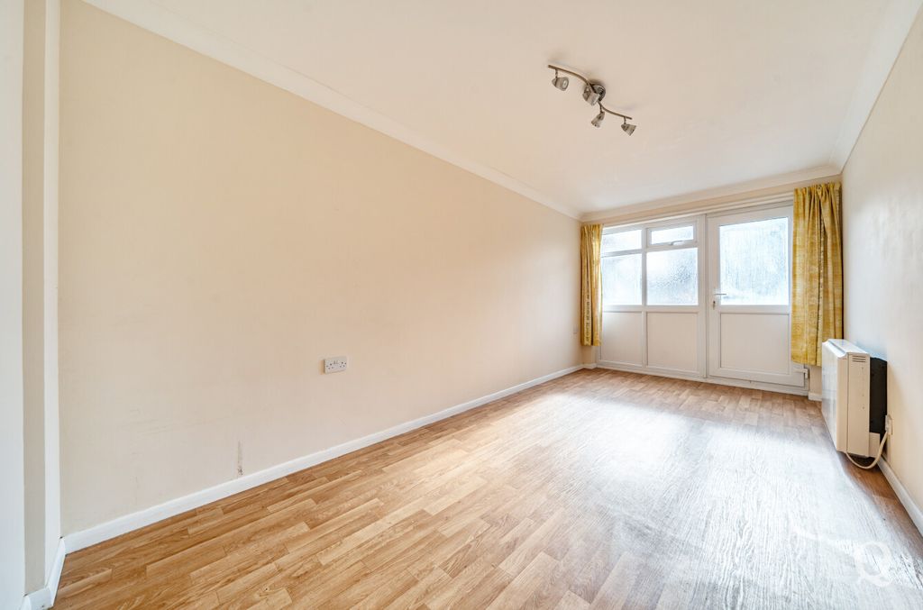 Property photo 3 of 24 2Cba1B1B-12A9-466...
