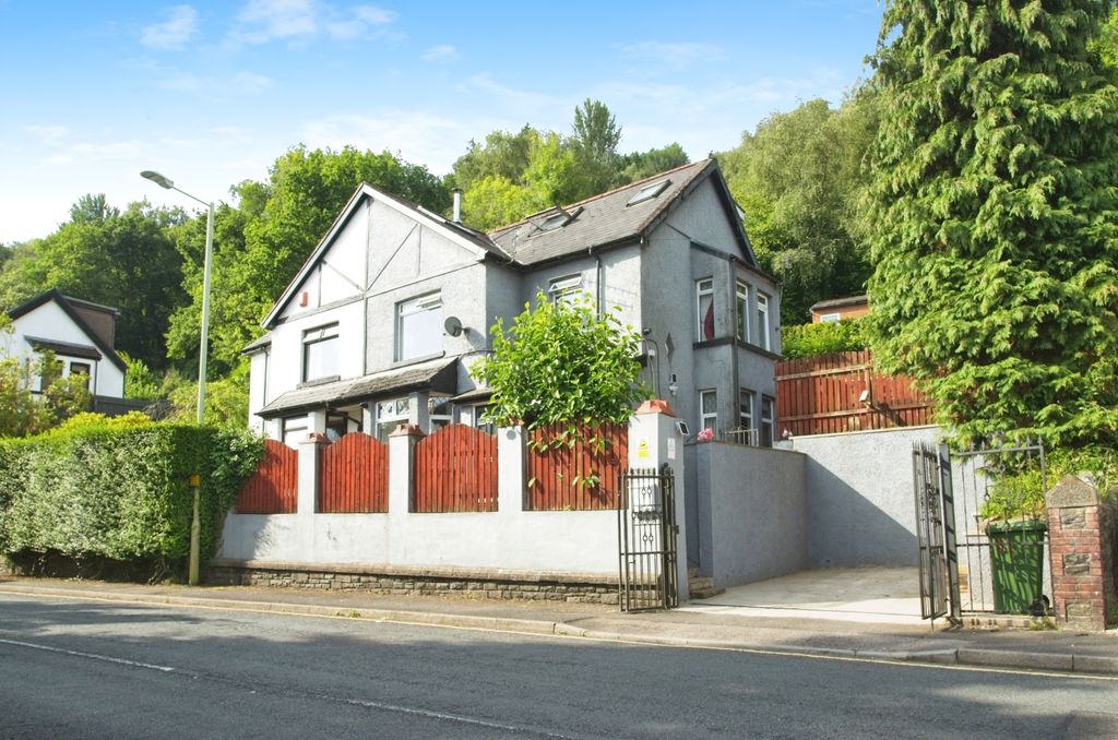 Property photo 1 of 15 Front View