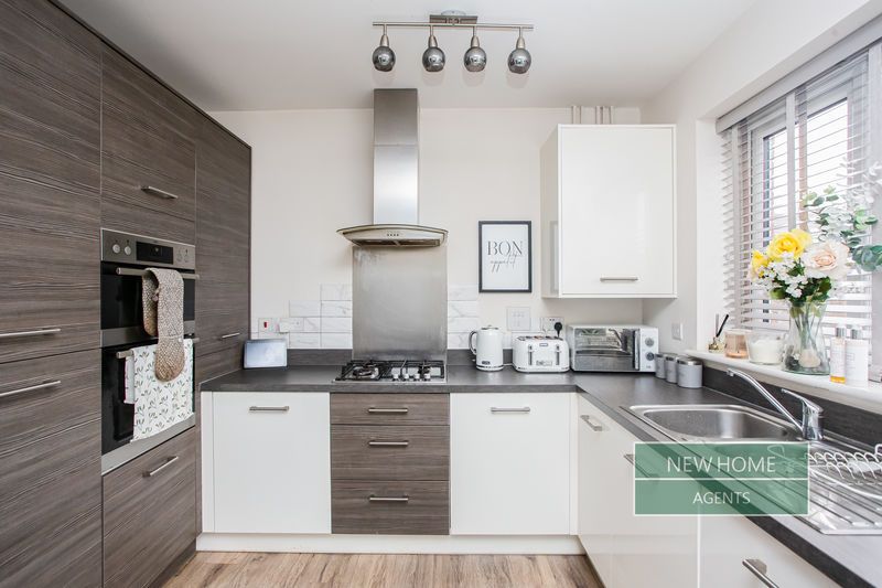 Property photo 2 of 20 Photo 4