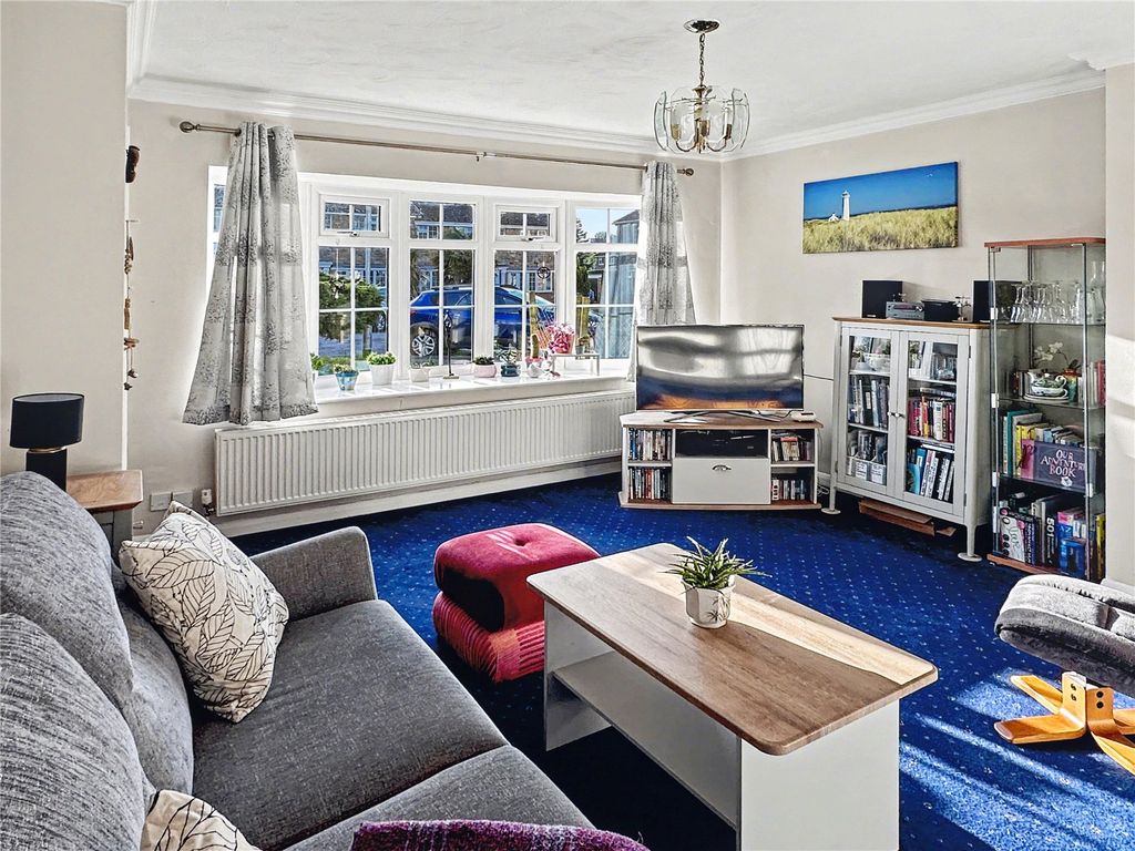 Property photo 3 of 18 Picture No. 15