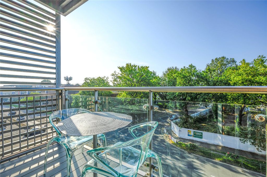 Property photo 2 of 8 Balcony