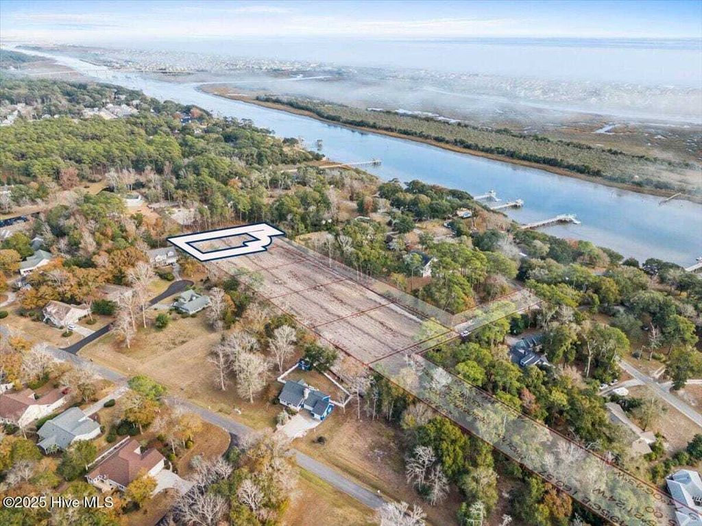 Property photo 1 of 25