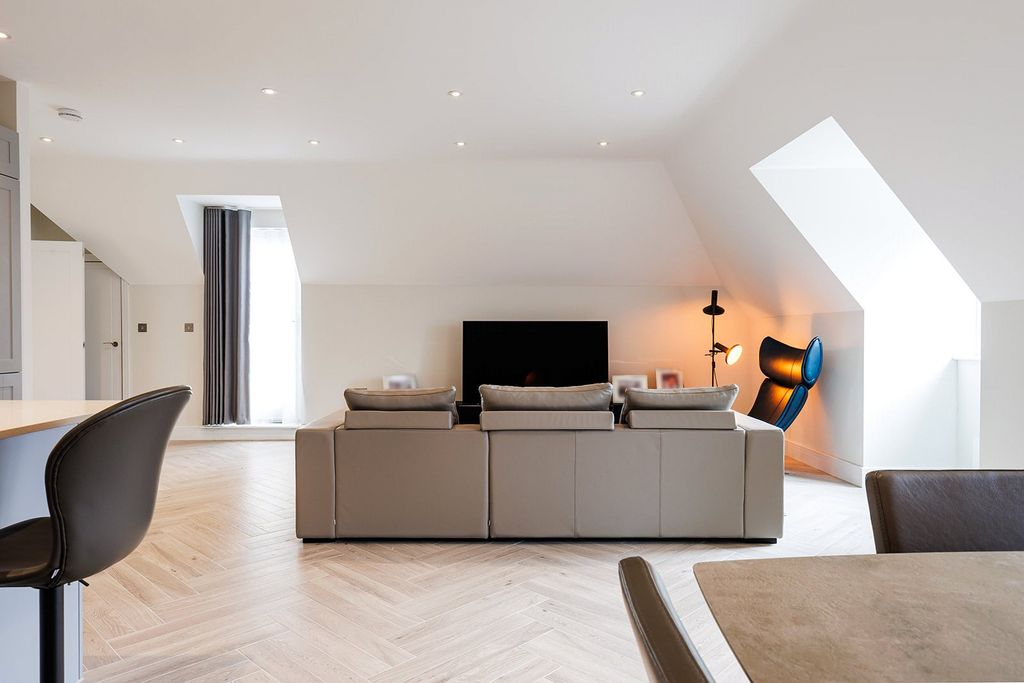 Additional image 4 of 3 bed flat for saleEpsom Road, Guildford, Surrey GU1