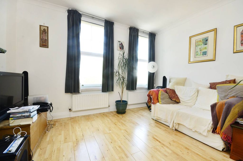 Property photo 1 of 4