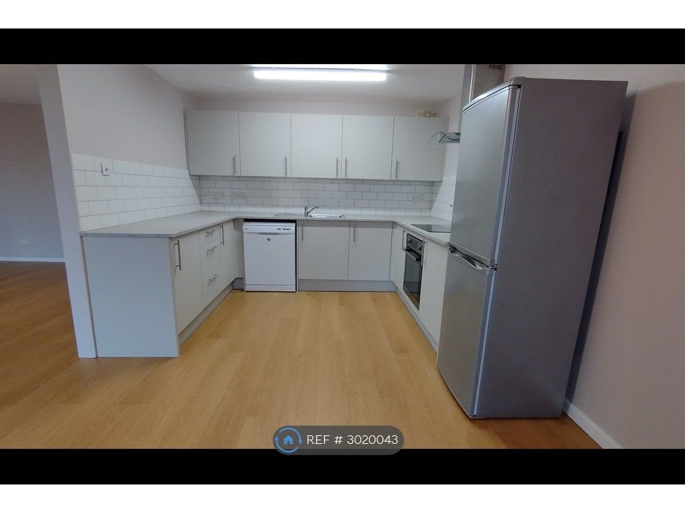 Property photo 2 of 13 Kitchen.2