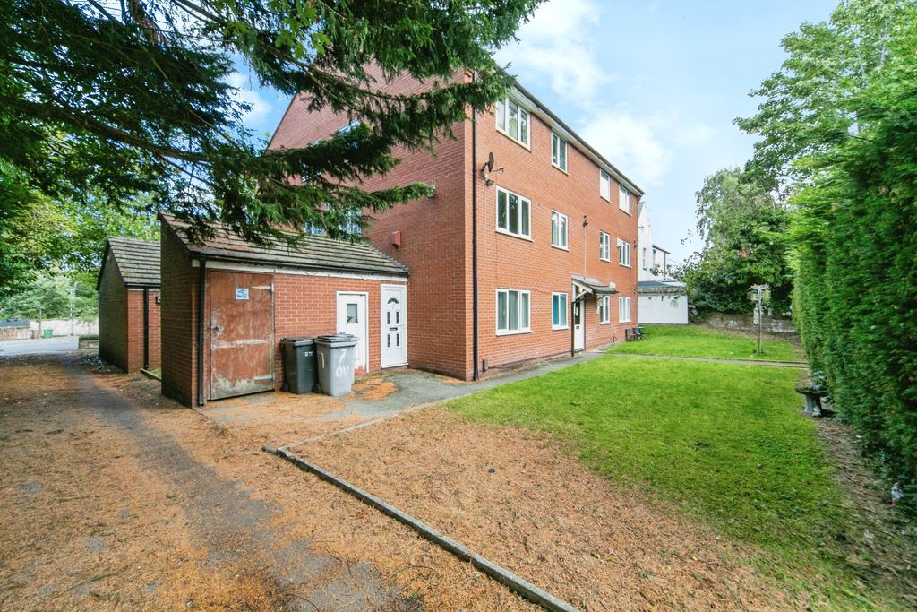 Property photo 2 of 15