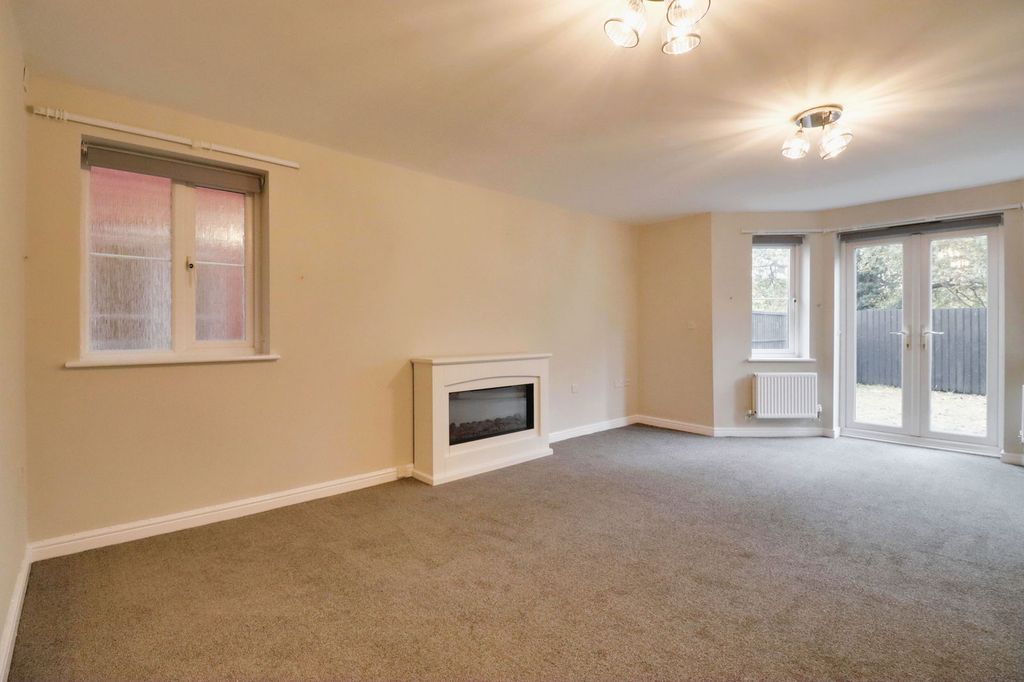 Property photo 3 of 22