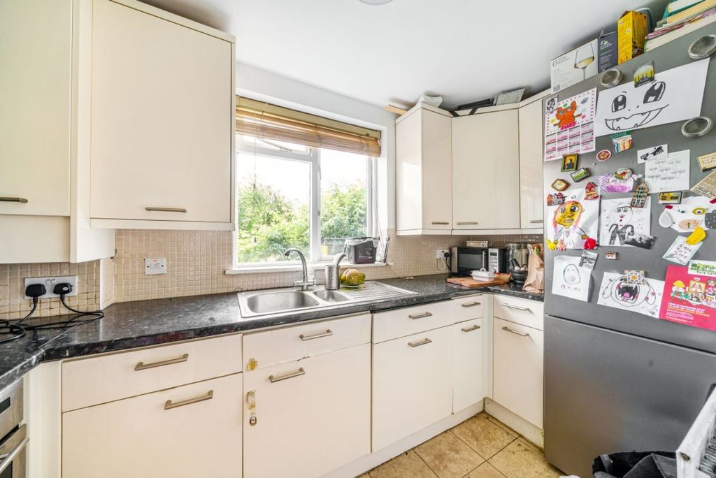 Property photo 3 of 7 1002666 (3)