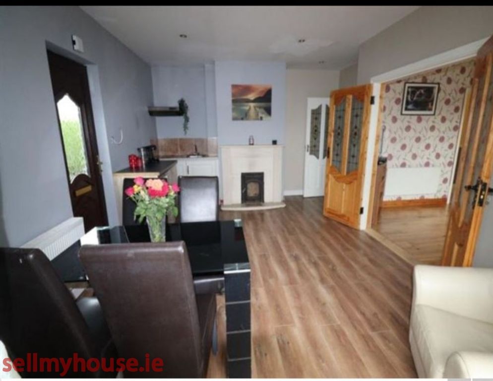 Property photo 2 of 3