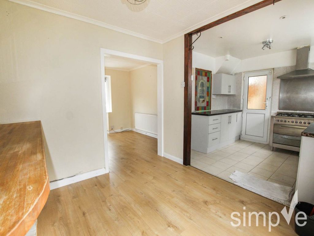 Property photo 2 of 12 Img_0011