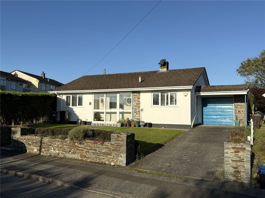 Property photo 1 of 11 Outside