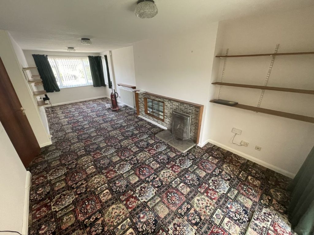 Property photo 3 of 16