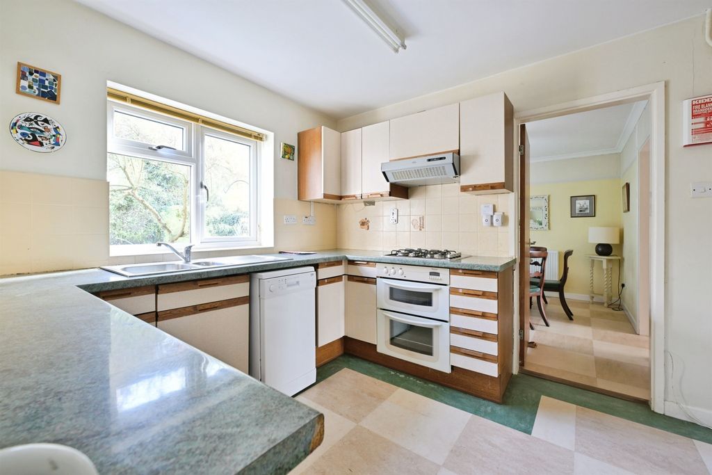 Property photo 3 of 15