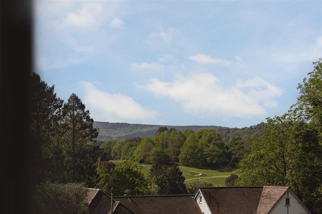 Property photo 2 of 14 9.Jpg