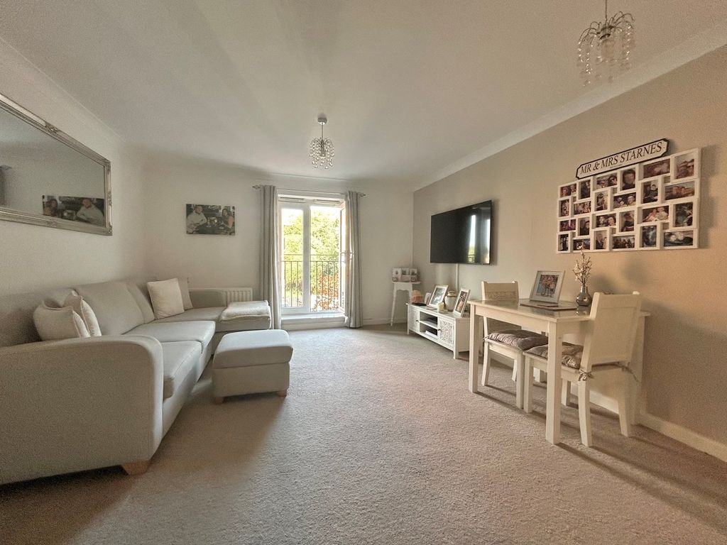 Property photo 3 of 9
