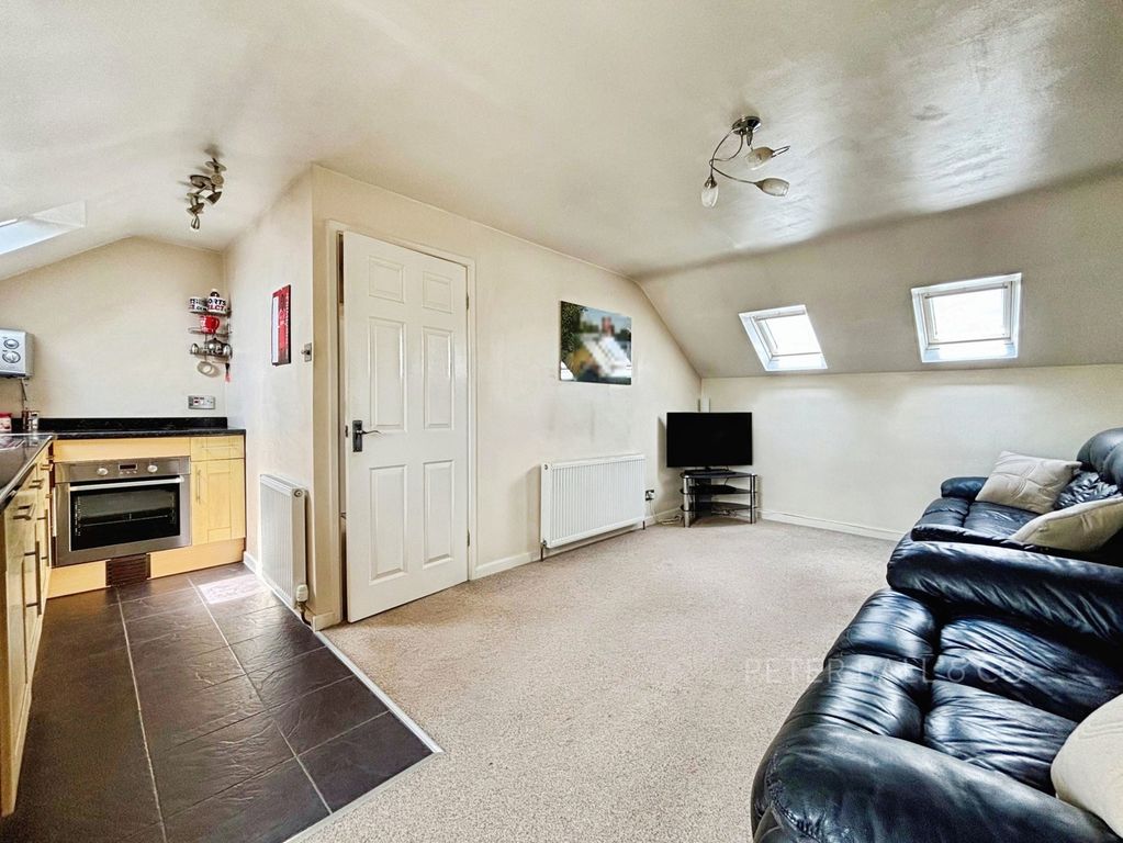 Property photo 3 of 6 Living Room