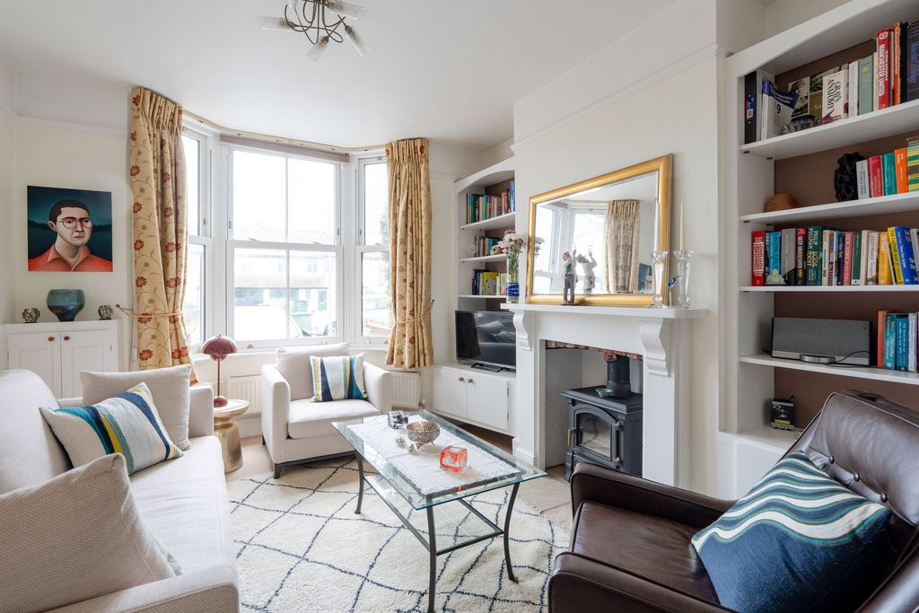 Property photo 2 of 14 Reception 1