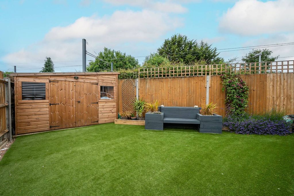 Property photo 3 of 13