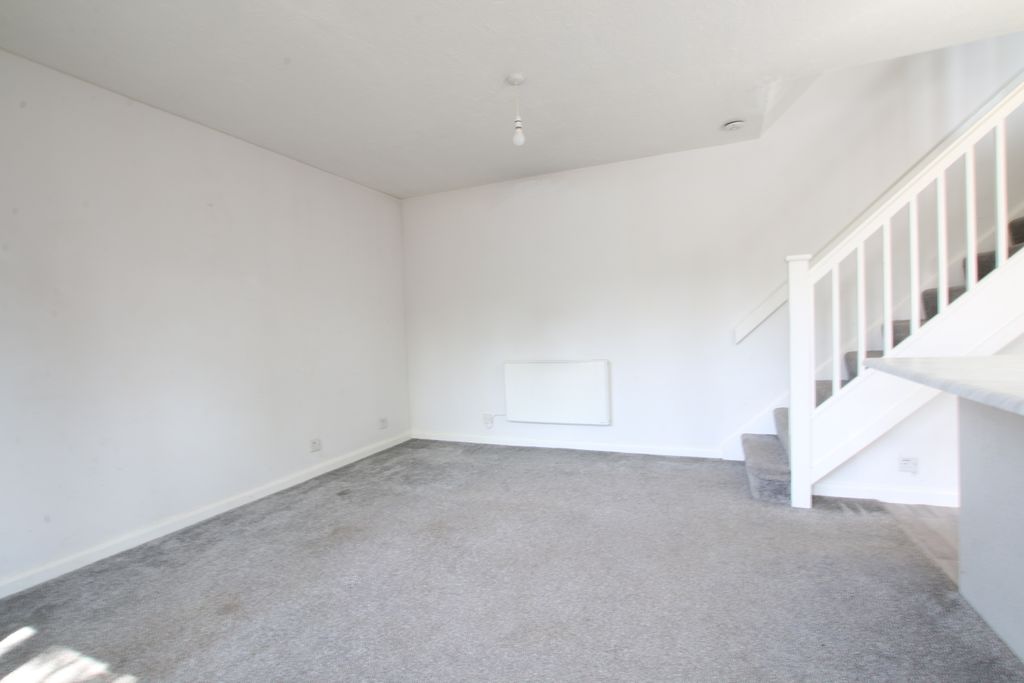 Property photo 3 of 10 Img_0154