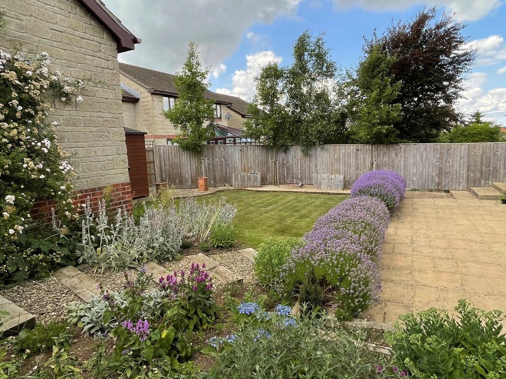 Property photo 2 of 16