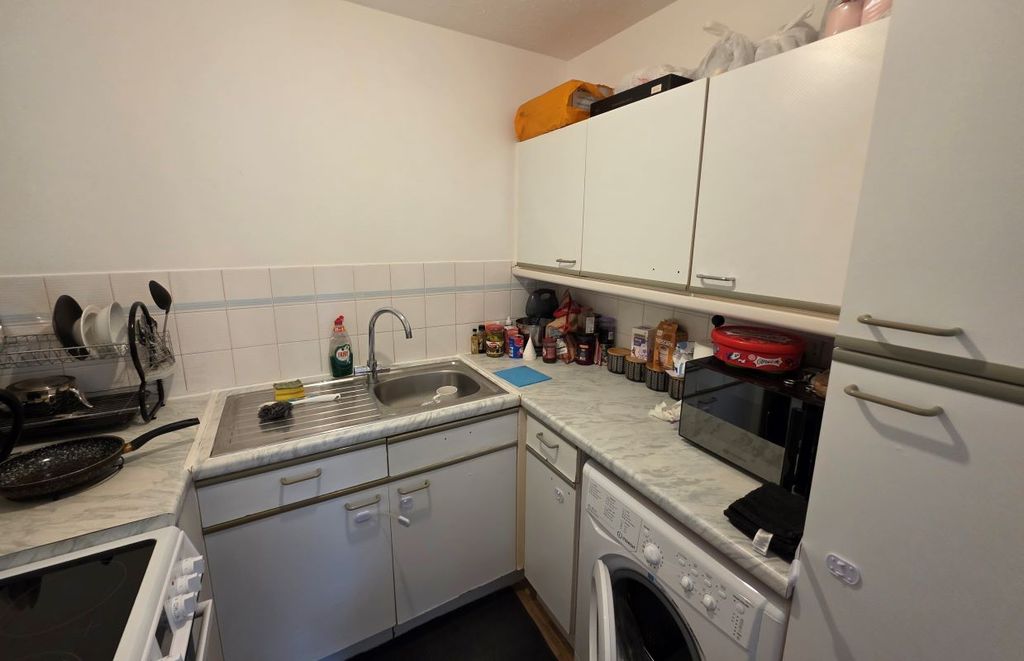 Property photo 3 of 4