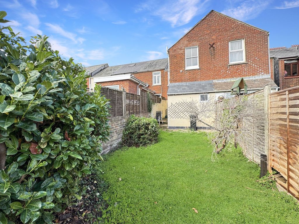 Property photo 2 of 16