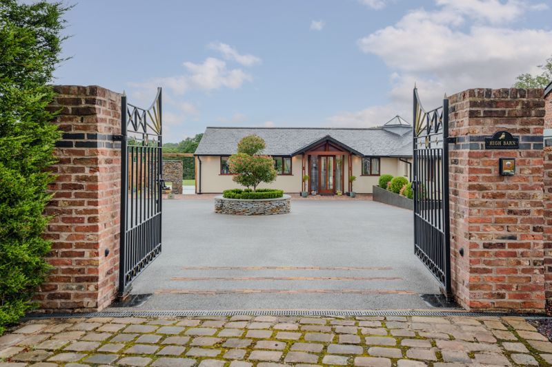 Property photo 2 of 43 Photo 16