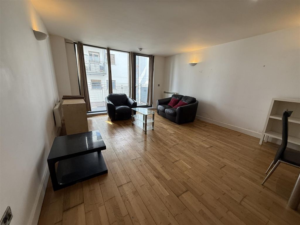 Property photo 3 of 11