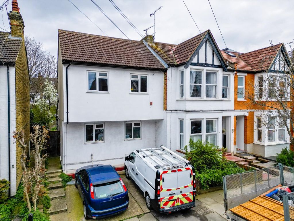 Property photo 1 of 14 Front