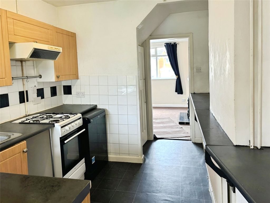 Property photo 3 of 4 Kitchen