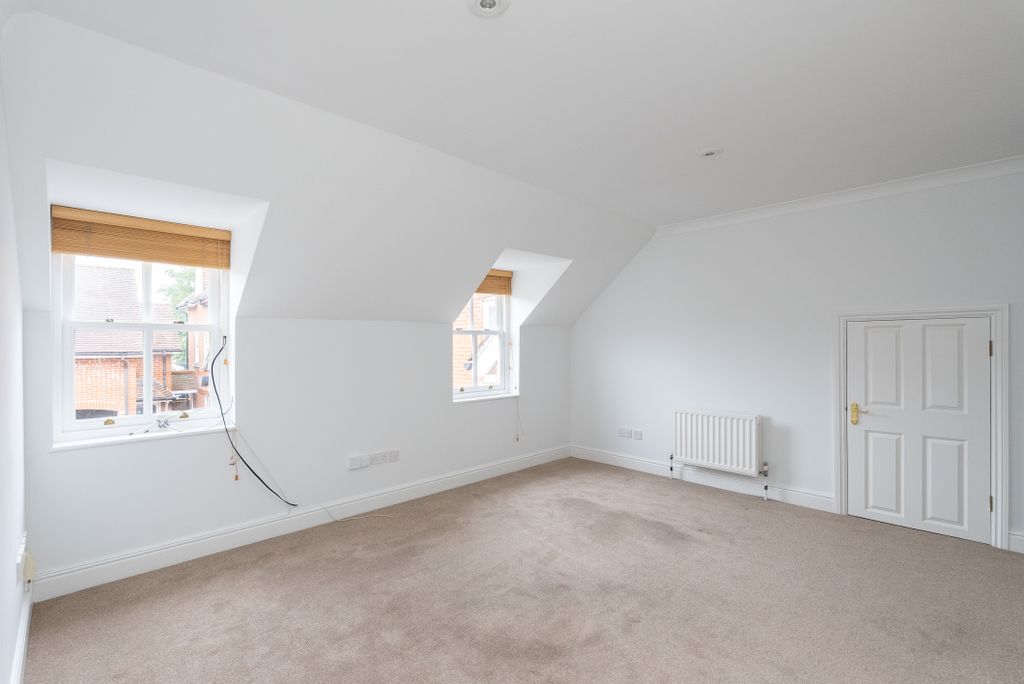 Property photo 2 of 11 Dsc00279