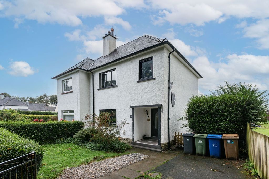 Property photo 1 of 42