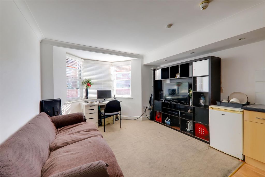 Property photo 2 of 9 Img_8992-Img_8994.Jpg