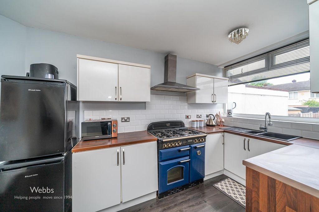 Property photo 3 of 24 Â© Webbs Estate Agents Â© (40 Of 147).Jpg