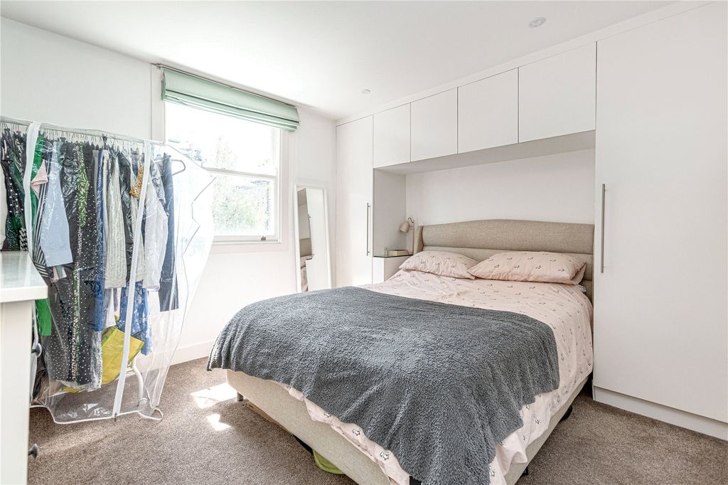 Property photo 3 of 7