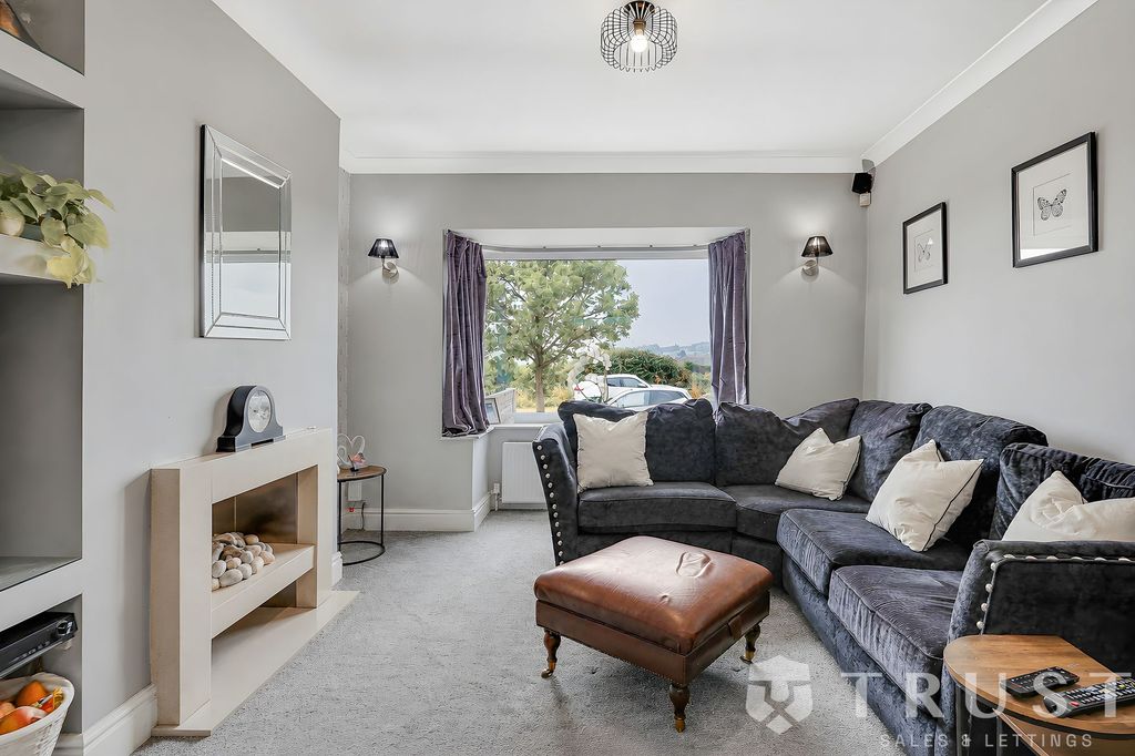 Property photo 3 of 65