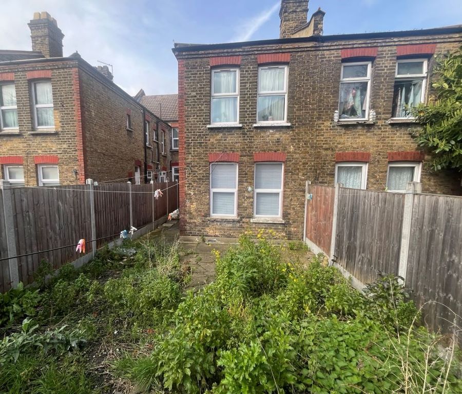 Property photo 3 of 10