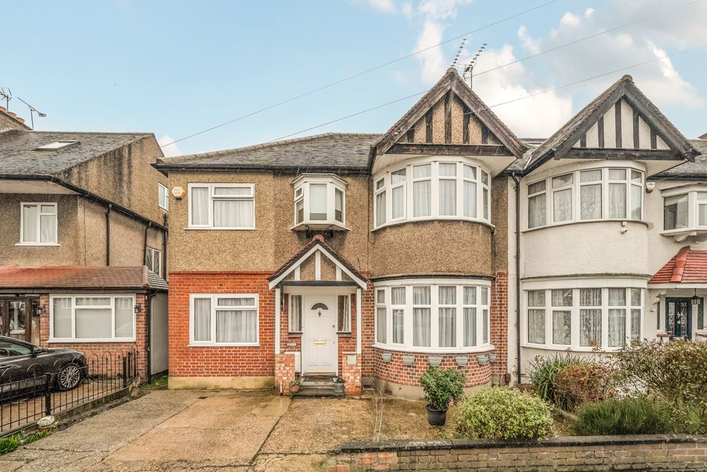 Property photo 1 of 20 1406159-19-698230...